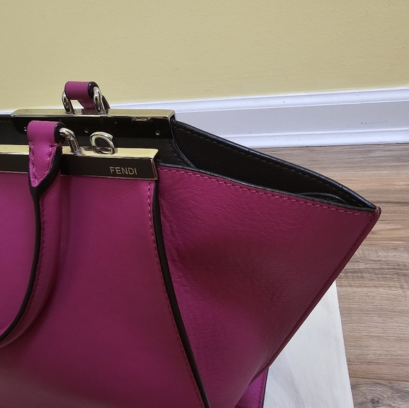 🎉HOST PICK🎉 FENDI 3 Jours Calfskin Leather Shoulder Bag, Pink - Picture 15 of 17